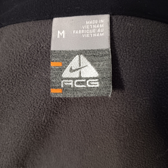 Nike ACG Maroon Softshell jacket - Picture 6 of 14